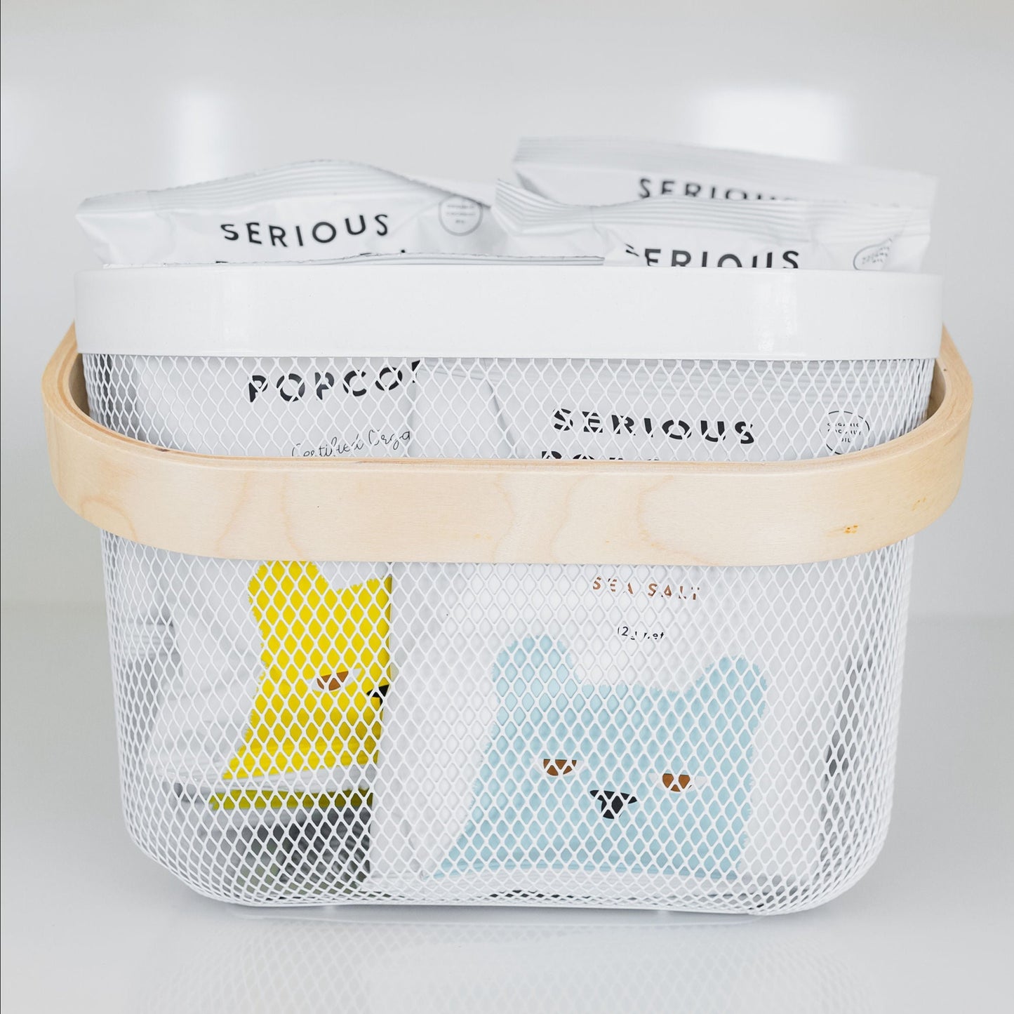 Wire Mesh Basket with Wooden Handle